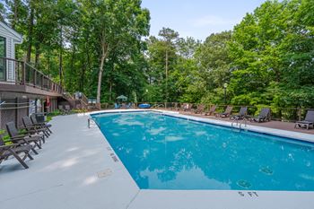 Swimming pool & sundeck